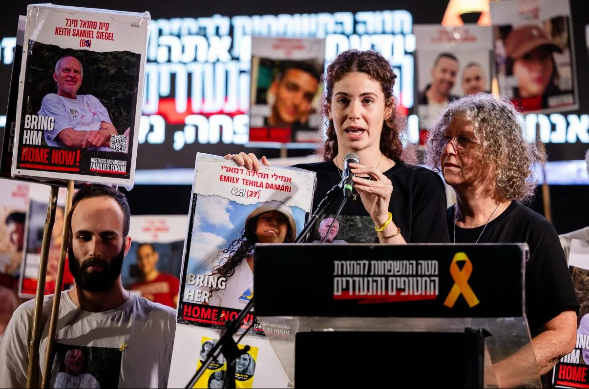 בין כפר עזה לעזה – המסע הארוך בעולם