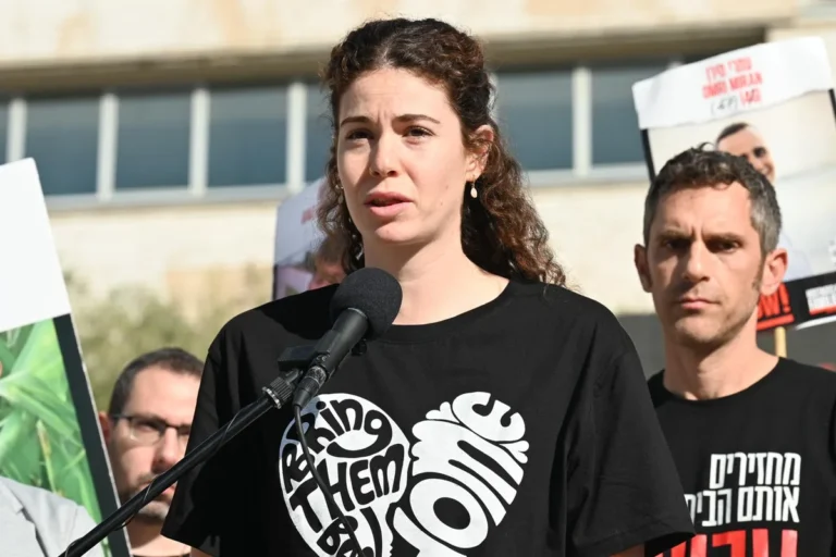 בין כפר עזה לעזה – המסע הארוך בעולם